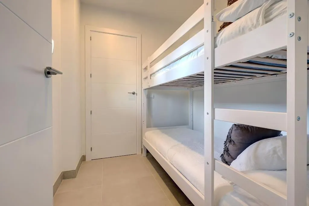 Apartment Alejandra - Gerenoveerd Appartement Direct Aan Zee Estepona
