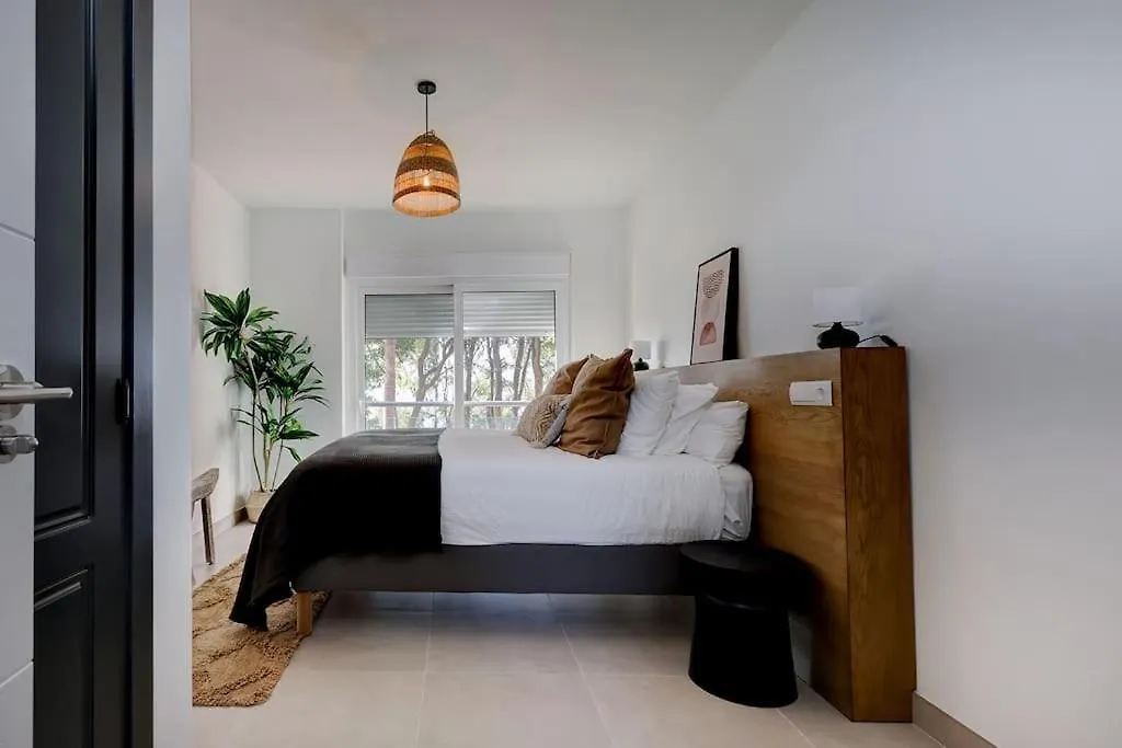 Apartment Alejandra - Gerenoveerd Appartement Direct Aan Zee Estepona
