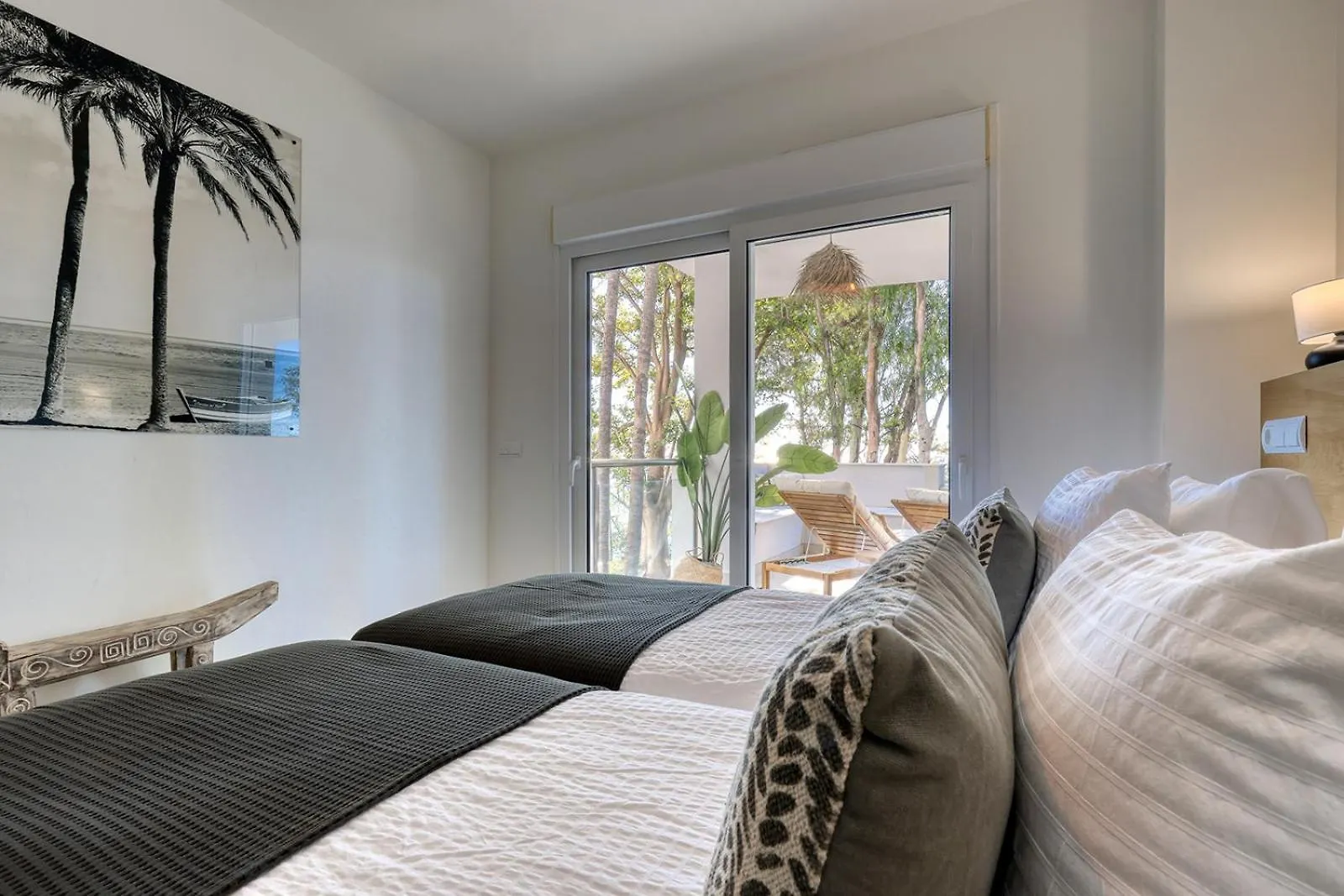 Apartment Alejandra - Gerenoveerd Appartement Direct Aan Zee Estepona