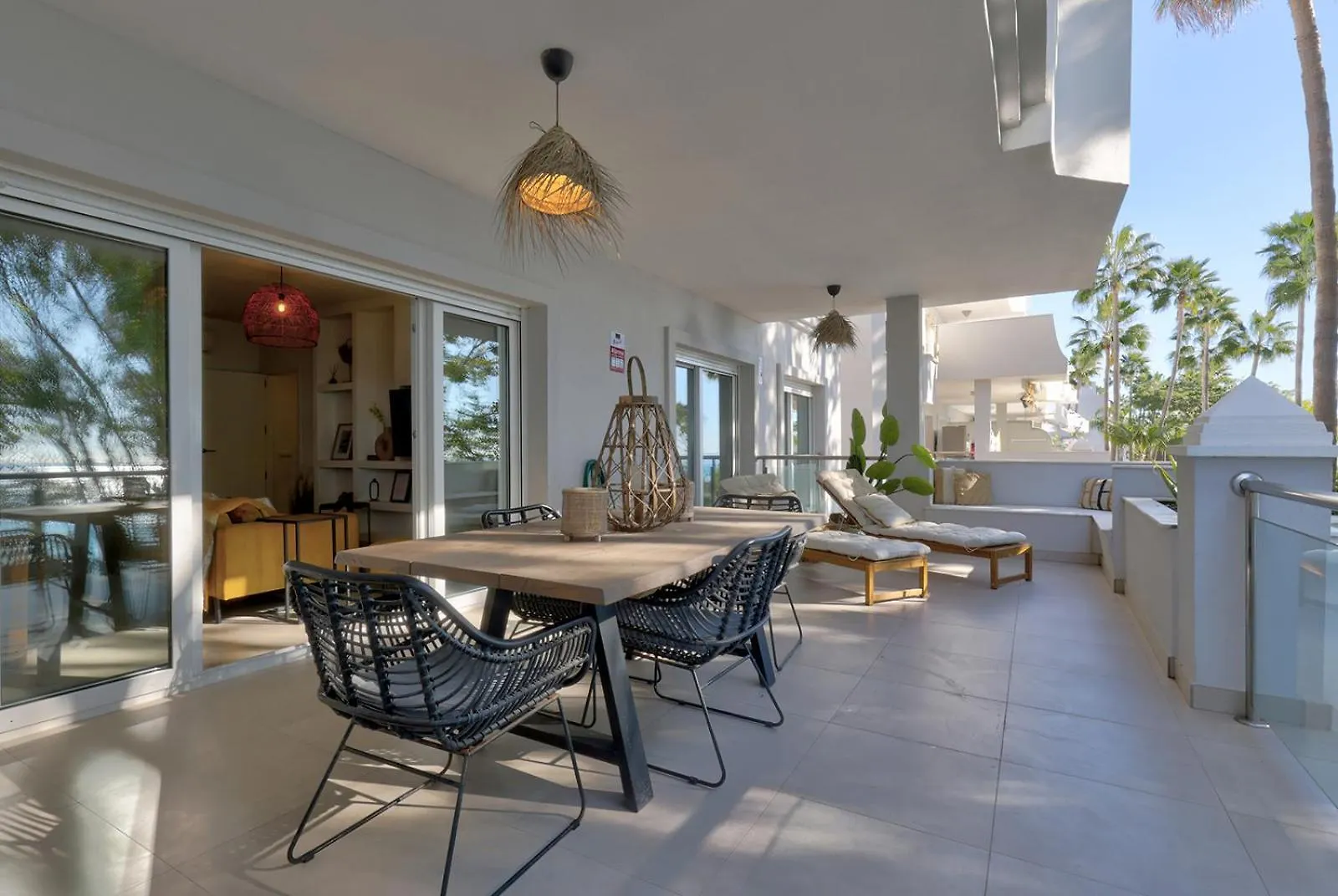 Apartment Alejandra - Gerenoveerd Appartement Direct Aan Zee Estepona